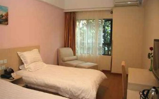 Super 8 Hotel Shanghai Zhong Shan Bei Yi Lu
