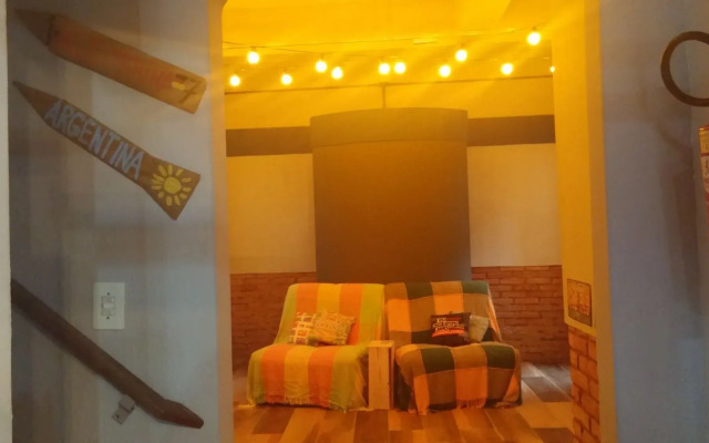 Rund Reise Kaffee e Hostel