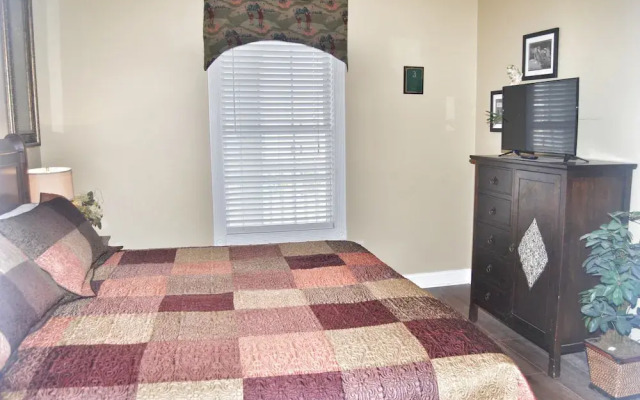 4886 Luster Leaf Circle - Magnolia Pointe 402 by RedAwning