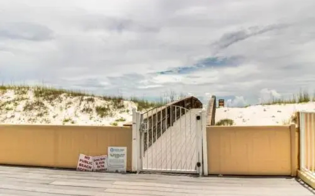 Romar Beach 101 by RedAwning
