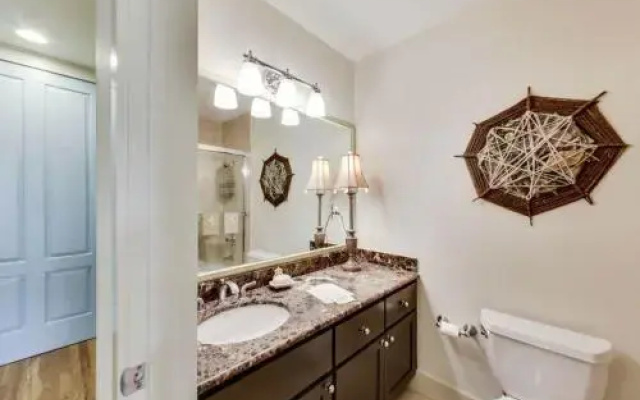 Downtown Carillon 2-302