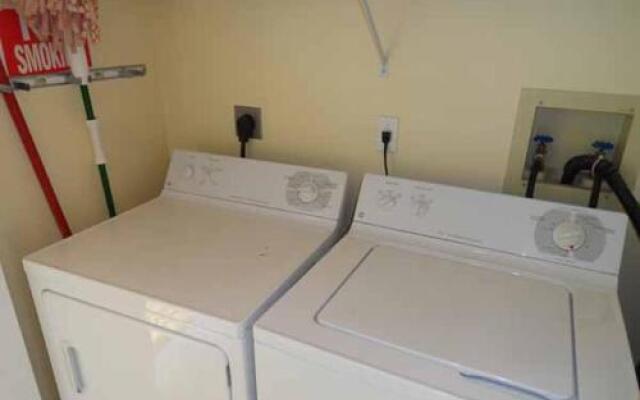 Bermuda Bay 1415 by RedAwning