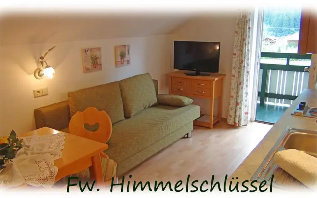 Ferienwohnungen Kröll - Appartements Viktoria und Landhaus Maria