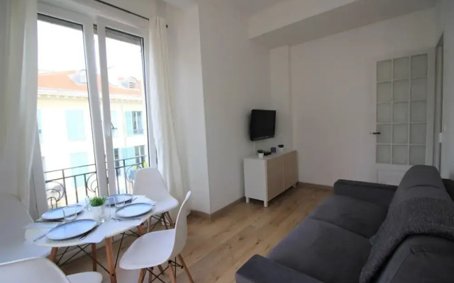 Nice Booking-Medecin Notre Dame Lumineux