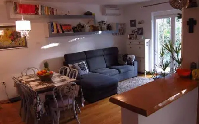 Apartments Mirta
