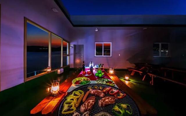 Yeosu Haetteurak Pension