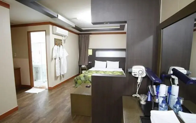 Goodstay Js Motel