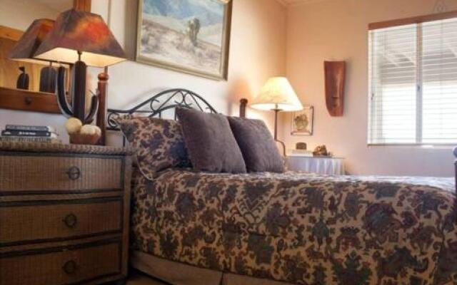 Witt's End by Joshua Desert Retreats