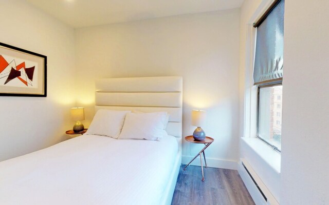 Seattle Waterfront Apartments by Barsala