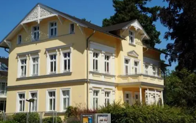 Villa Granitz - Ferienwohnung 45466 (Sassnitz)