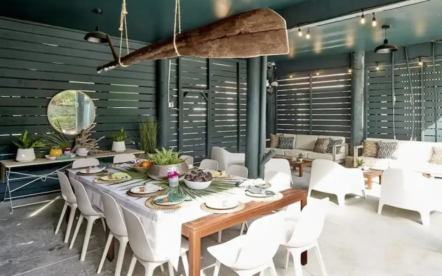 The Fish - 5 Br Home