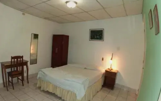 Hotel YAYABO