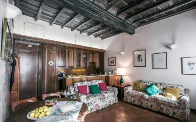 Trevi Halldis Apartments