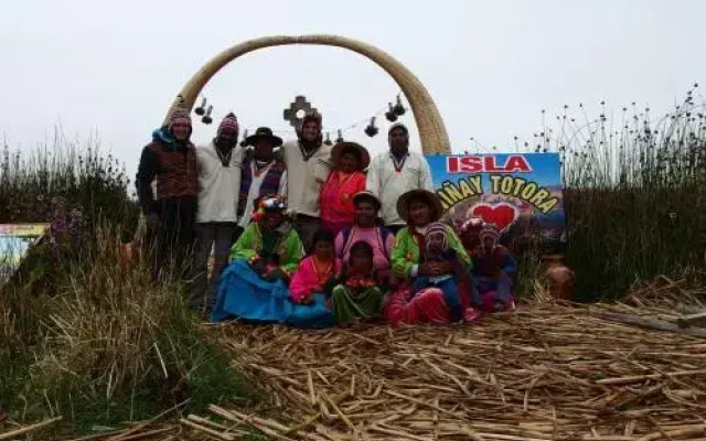 Uros Wiñay Totora