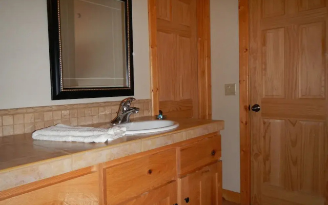 Heart of Truckee - 4 Br Home