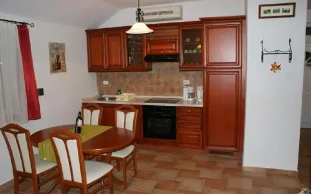 Árnyas Apartmanház