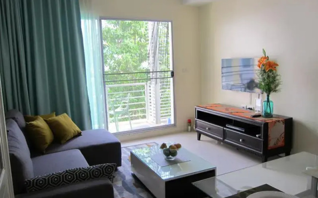 Baan Sanpluem - Beachfront