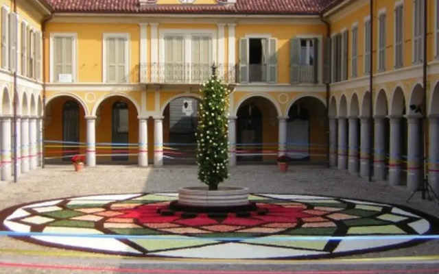 Piazza Pedroni