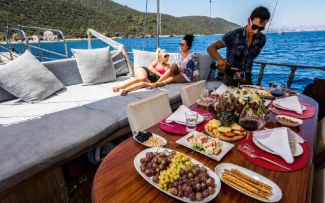 Barbaros Yachting Private Gulet 6 Cabins