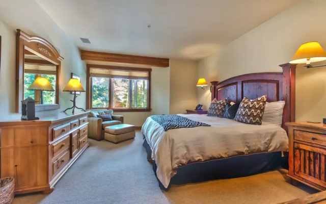 Deer Valley Silver Lake Knoll Mansion