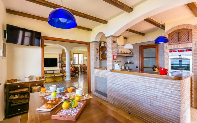 Luxury Villa with breathtaking Seaview, pool, BBQ