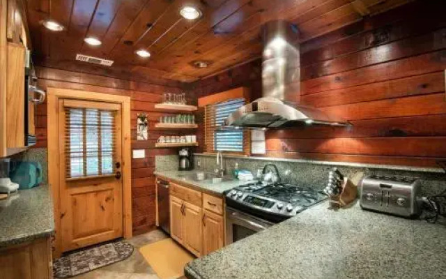 Sugar Pine Suite