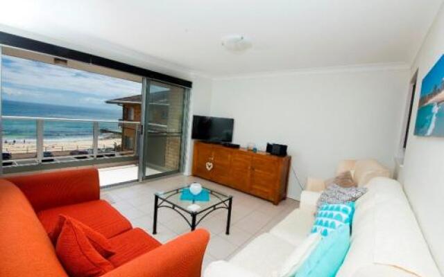 El Sandi Unit 11 14 18 North Street