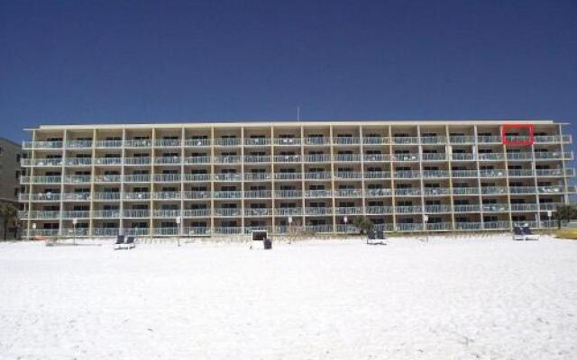 Pelican Isle 602 by RedAwning