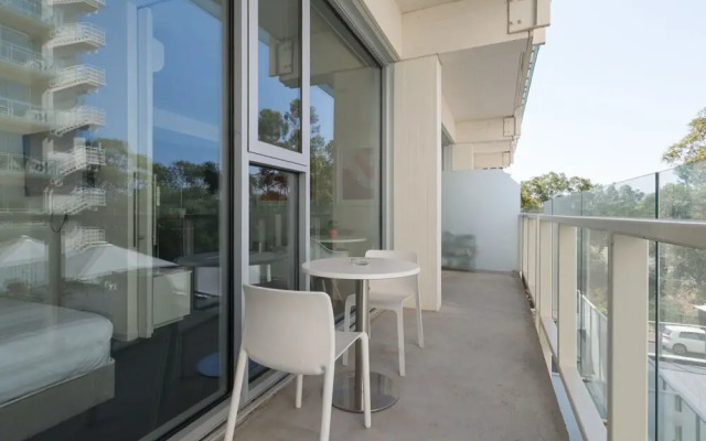 TherRich Walkerville apartment