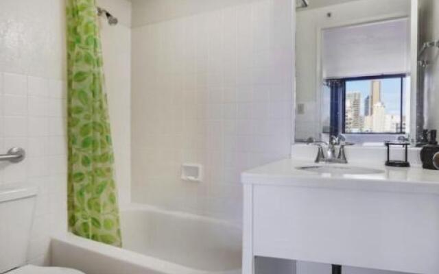 Cute Lovely Studio at the Monarch Hotel