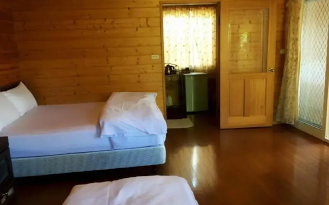 Julie's Garden - Skyhill Guesthouse