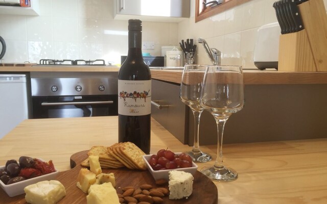 The Jonathan Art Centre