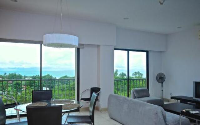 Lujoso Condominio 8vo Piso, Jaco Bay