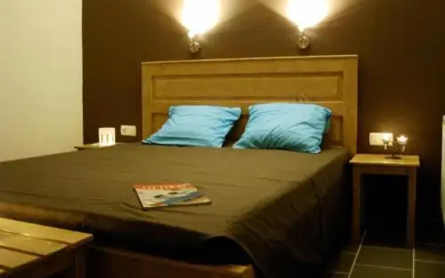 Tisza Lodge