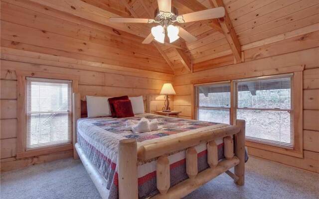 Big Bear 2 - Five Bedroom Cabin