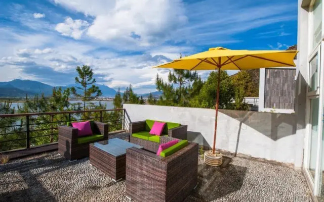 Lijiang Yulong Villa Hotel