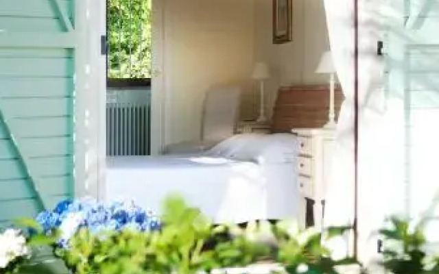 Borgo Rosso Country House B&B