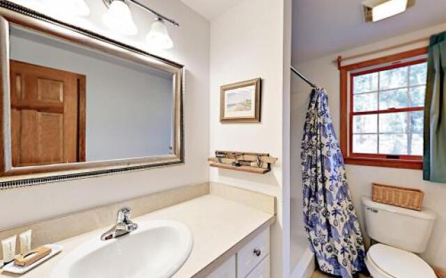 Woodsy Cape Cod Home by RedAwning