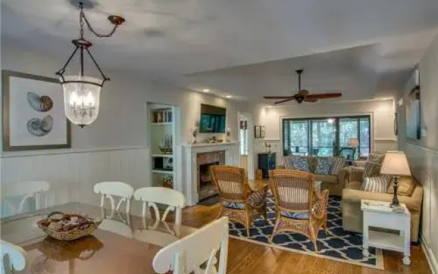 Inlet Cove 32 by RedAwning