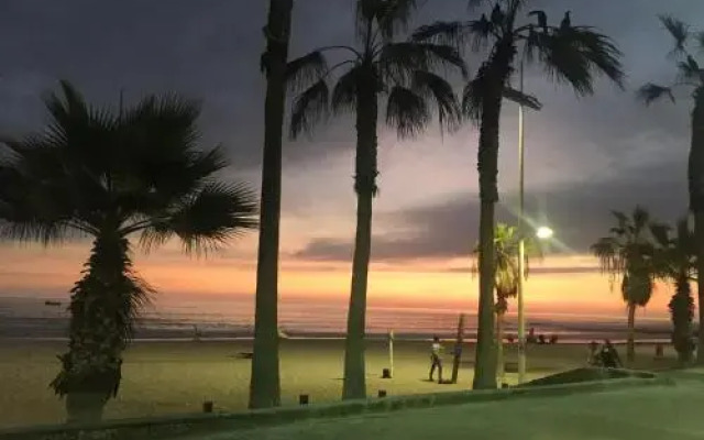 Condominio Mar Egeo, frente a la playa
