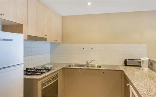 The Apartment Service HELP3