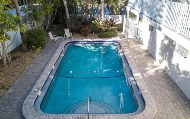 Terrace Condo 2 by RedAwning