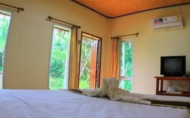 Archa Buri Resort