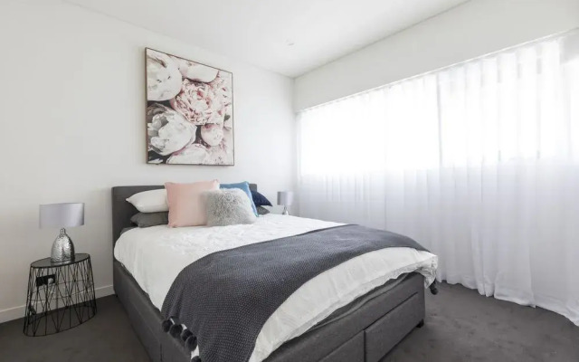 Executive Apartment Close to Sydney Airport