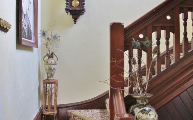 Camperdown Accommodation: Edwardia short-stay