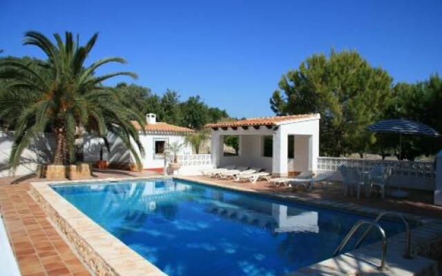 Finca Alhambra - spacious and characterful property in Benissa