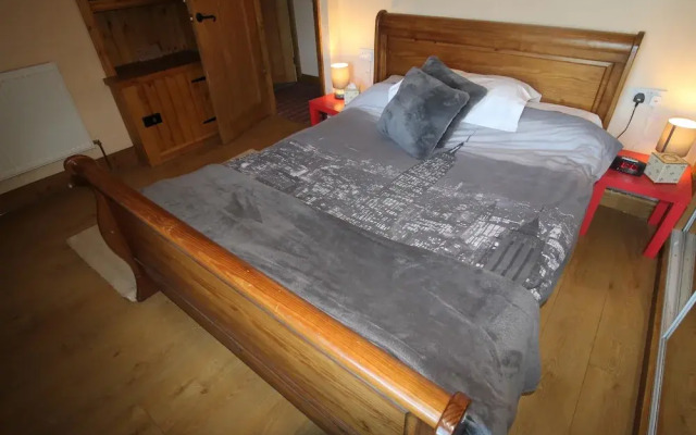 The Philog Home By Cardiff Holiday Homes
