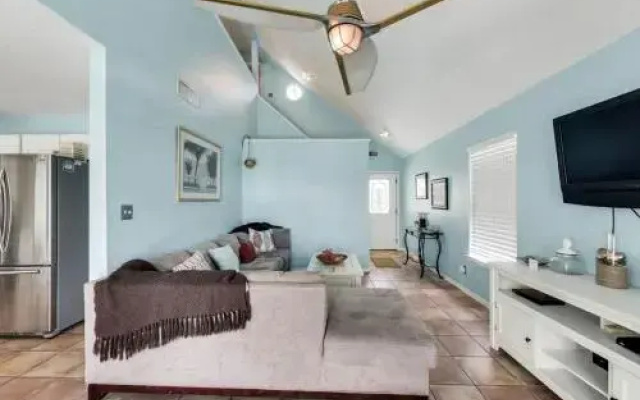 Blues Beach Bungalow