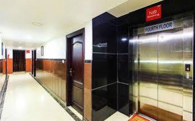 Zo Rooms Majestic Railway Station