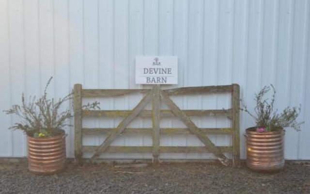Devine Bed and Breakfast